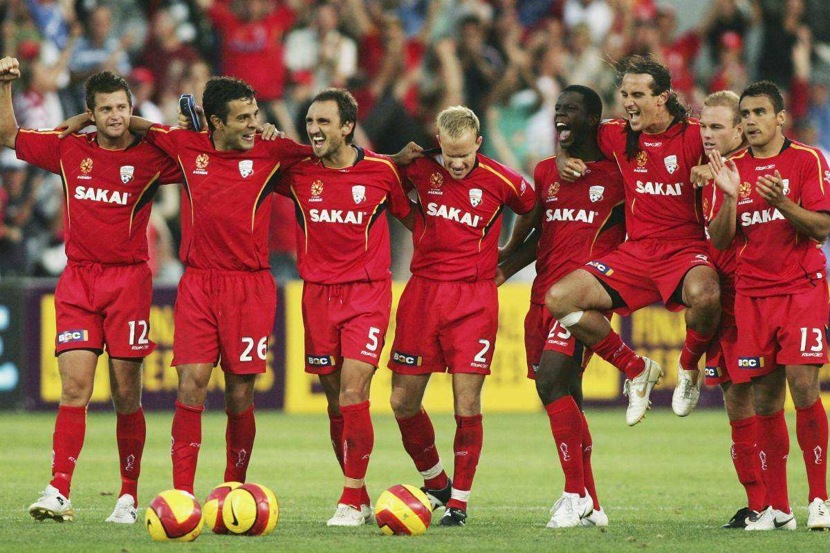 包含里昂主场告捷，提升联赛积分排名的词条