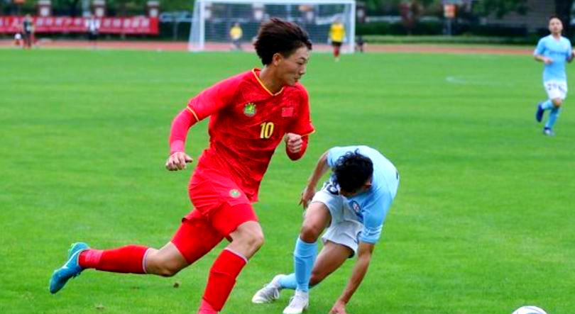 中国队在国际足球比赛中崭露头角